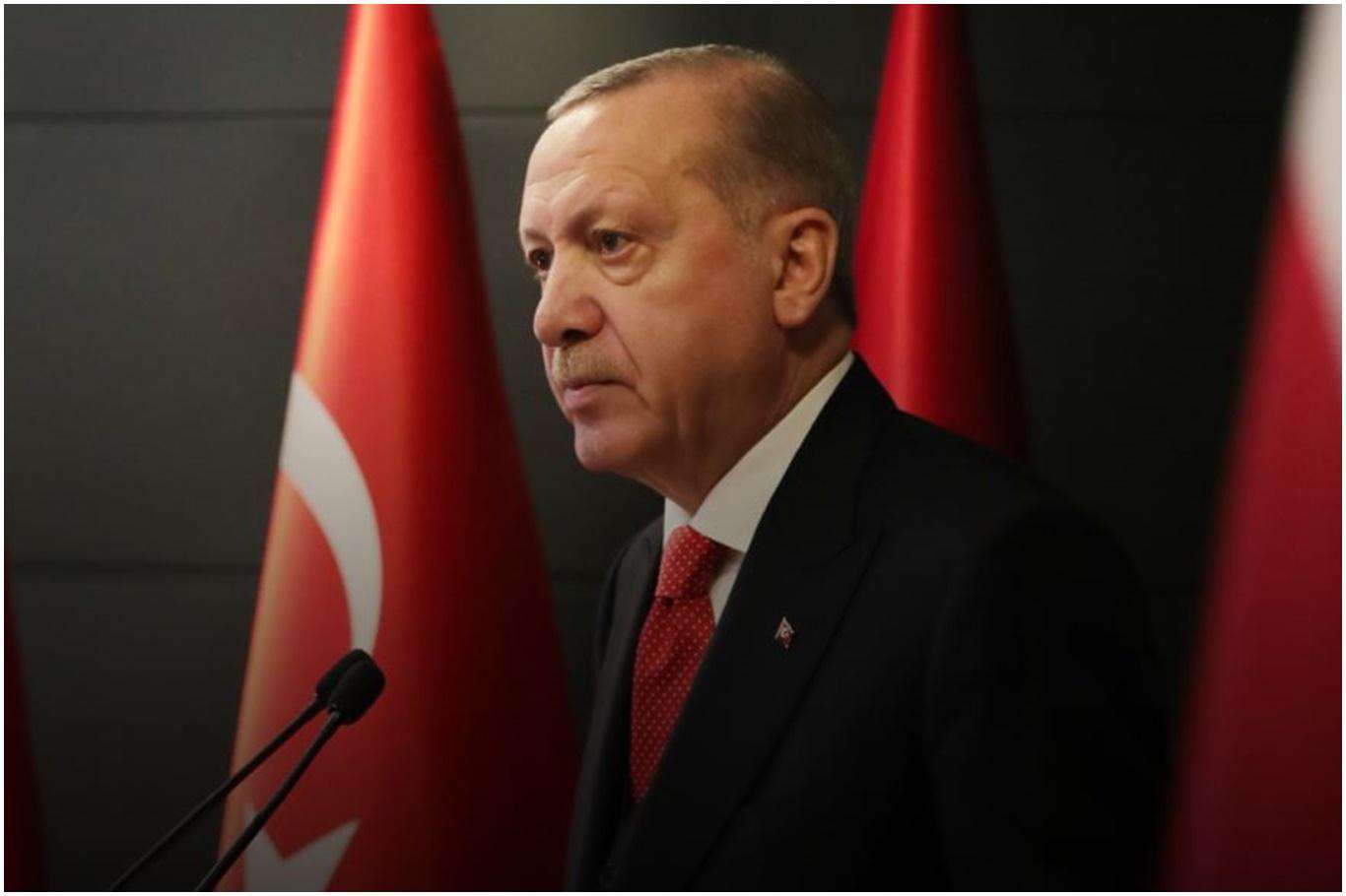 Erdoğan, İngiltere Başbakanı Johnson ve Ukrayna Devlet Başkanı Zelenskiy ile görüştü Erdoğan, İngiltere Başbakanı Johnson ve Ukrayna Devlet Başkanı Zelenskiy ile görüştü